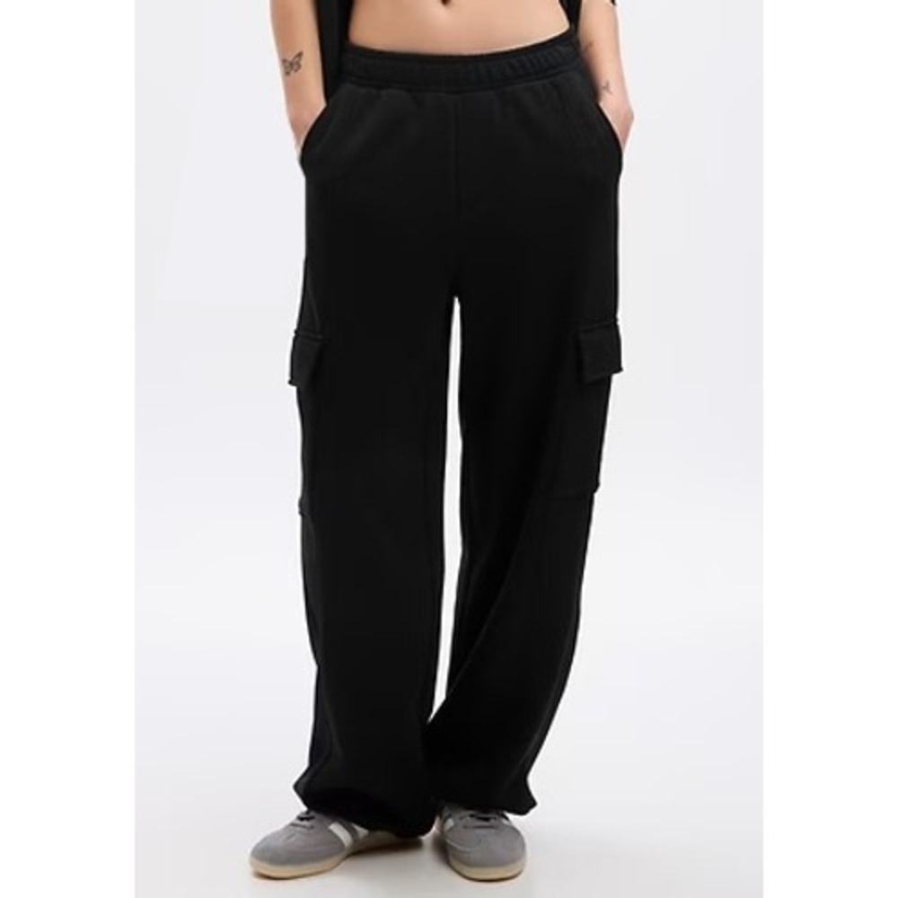 GAP Women's Black Cargo Wide Leg Sweatpants‎ Fleece Joggers Loungewear  Medium